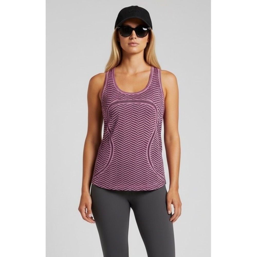 Lululemon Go Swiftly‎ Size 10 Pink Chevron Knit Racerback Tank Top